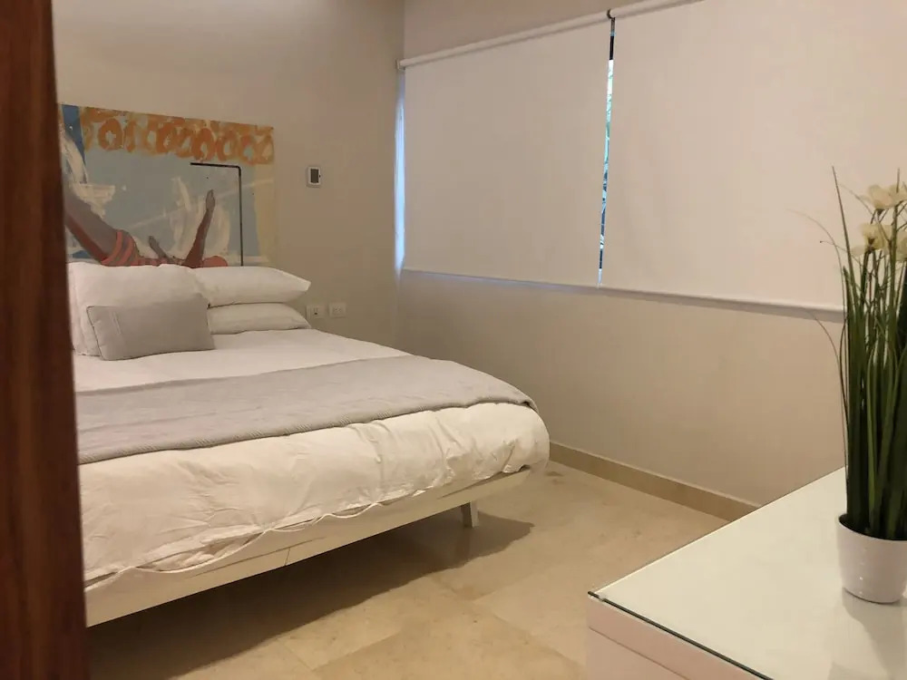 Terrazas Apartments near 5th ave & beach by select