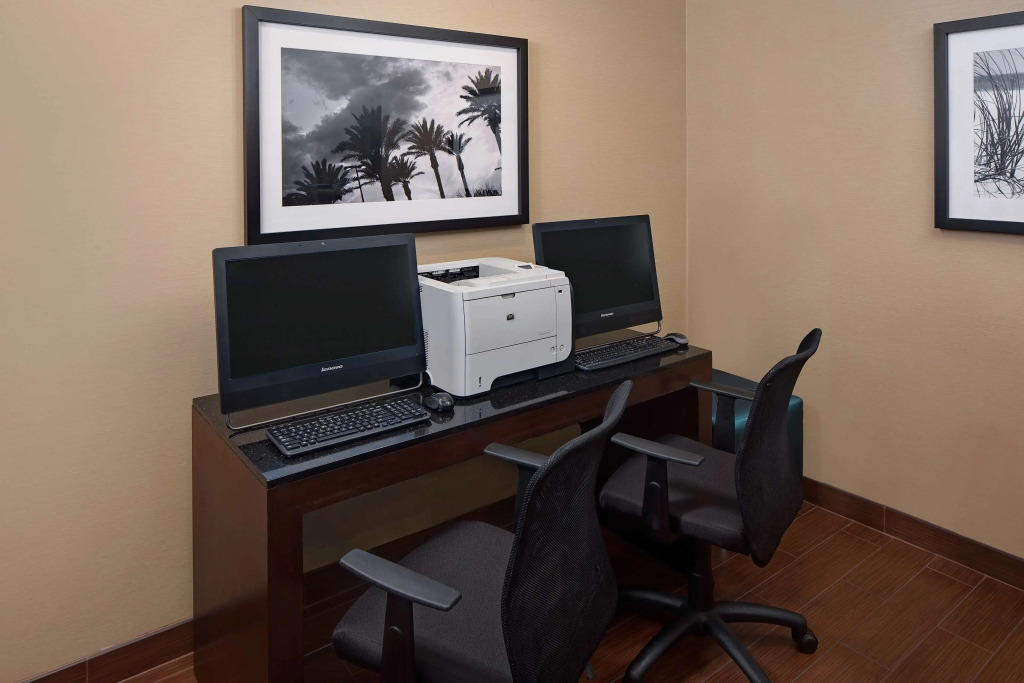 Hampton Inn Naples-Central