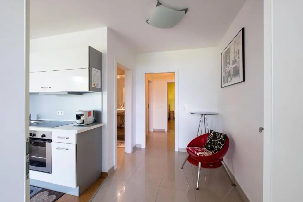 Lakeside Apartments - Adults Only