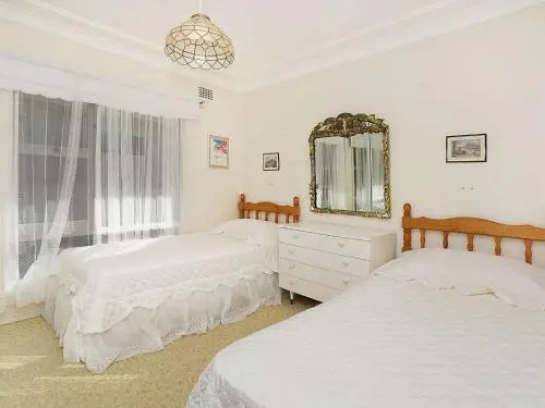 Toowoon Bay Beachside Unit, Unit 4