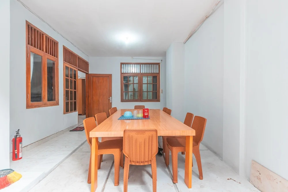 Oyo 2251 D'Sasya Syariah Residence 2