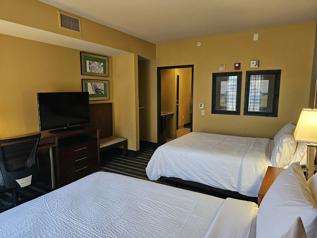 Holiday Inn Express & Suites Perry-National Fairground Area by IHG