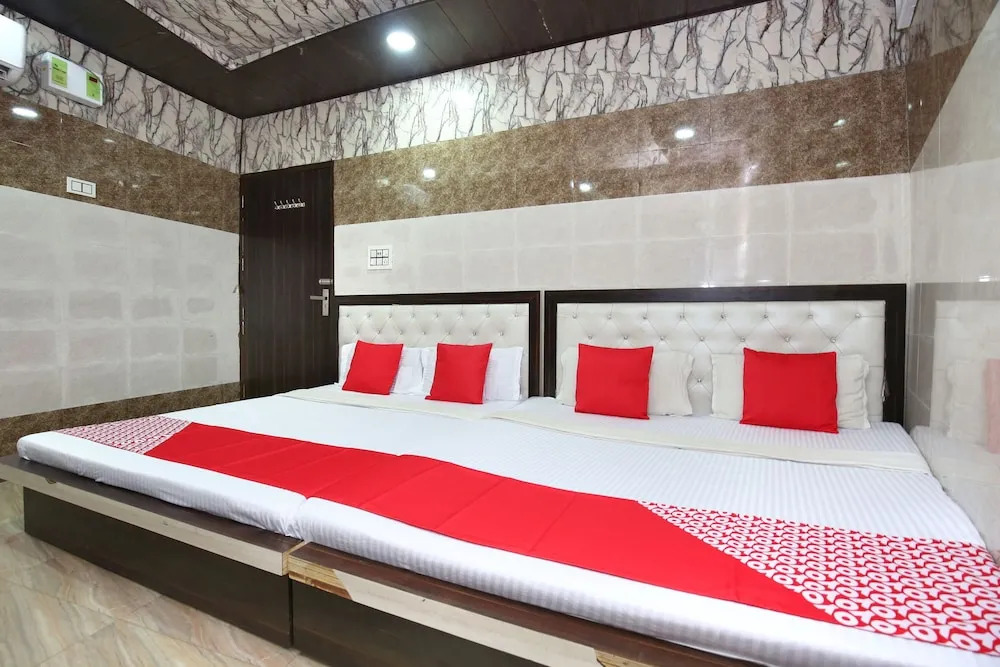 Rr Residency By OYO Rooms