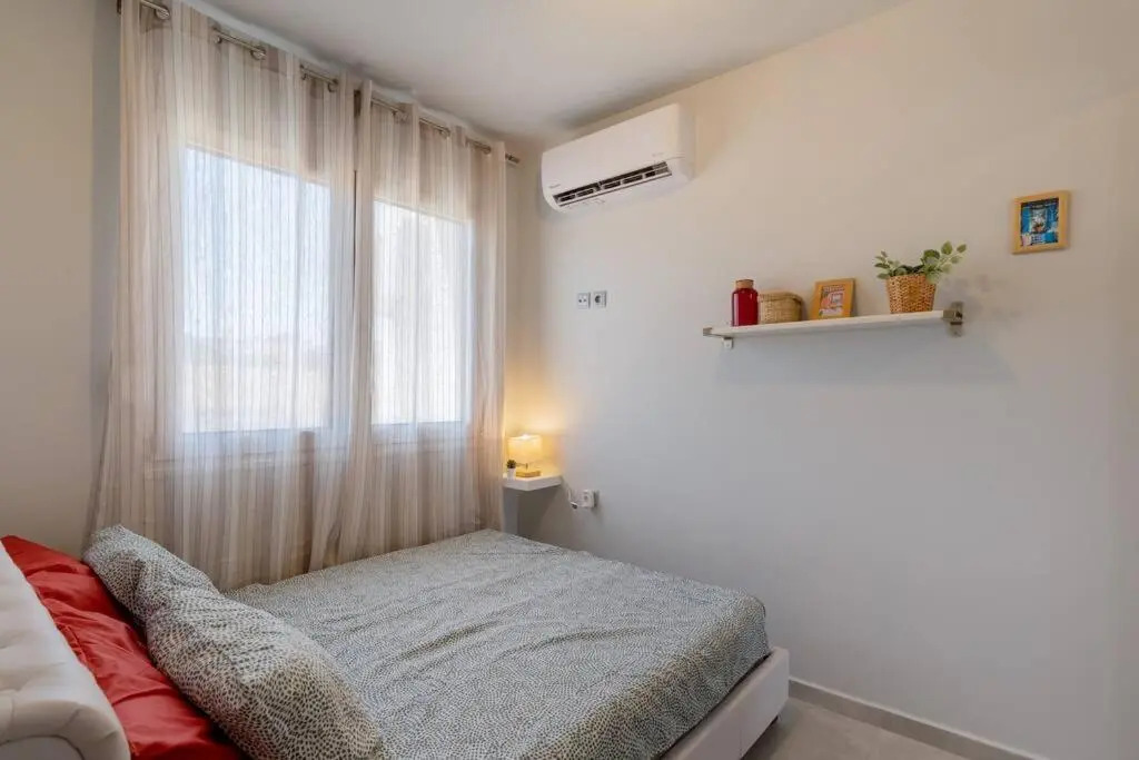 Suite Leon, seafront residence