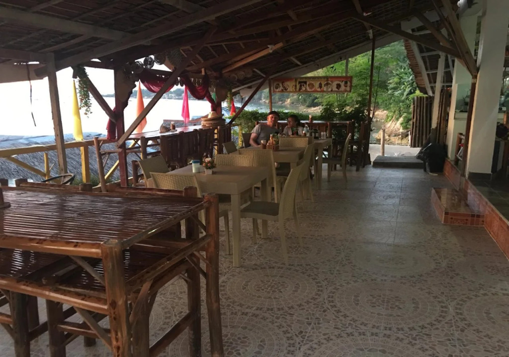 MLK Bamboo Beachhouse