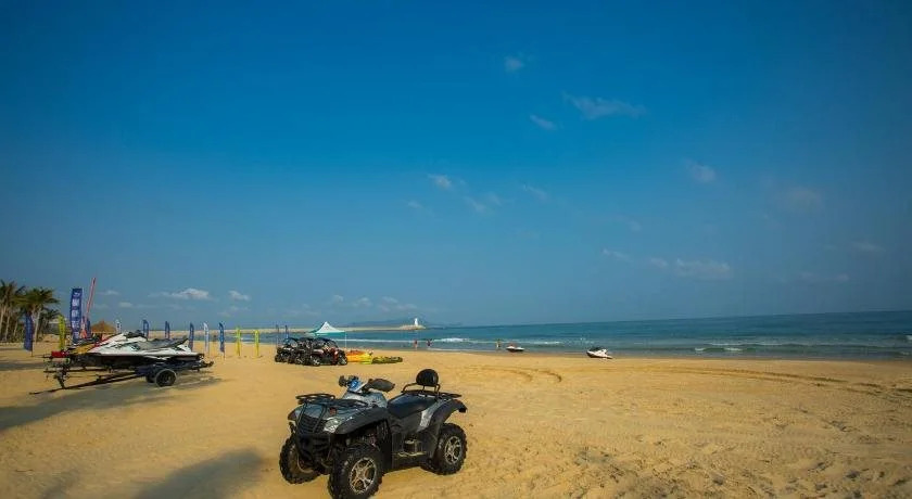 Ocean Holiday Hotel