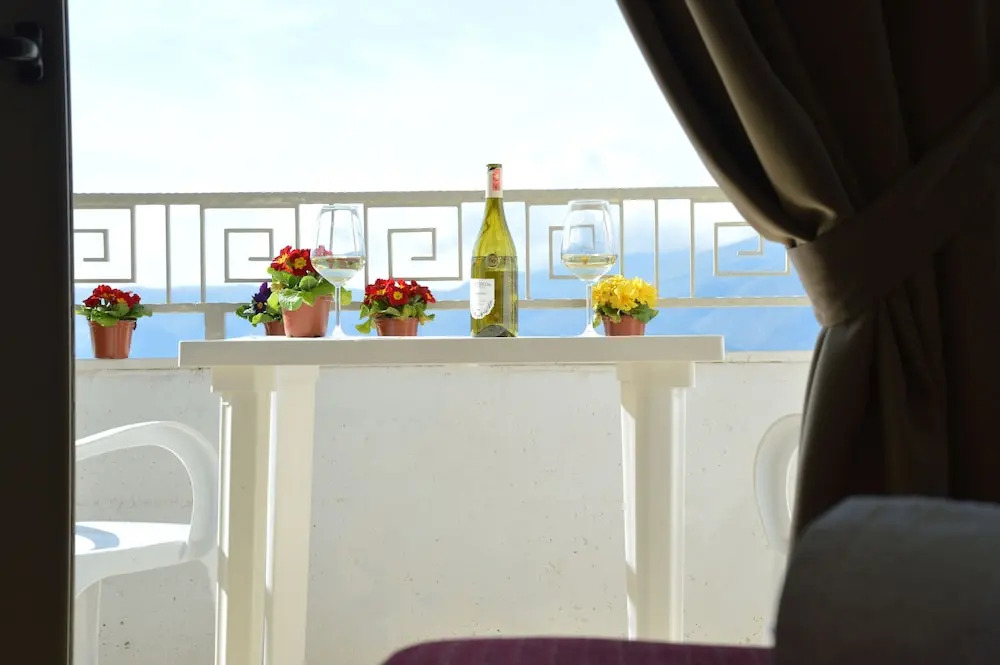Pastarella Beachfront Resort