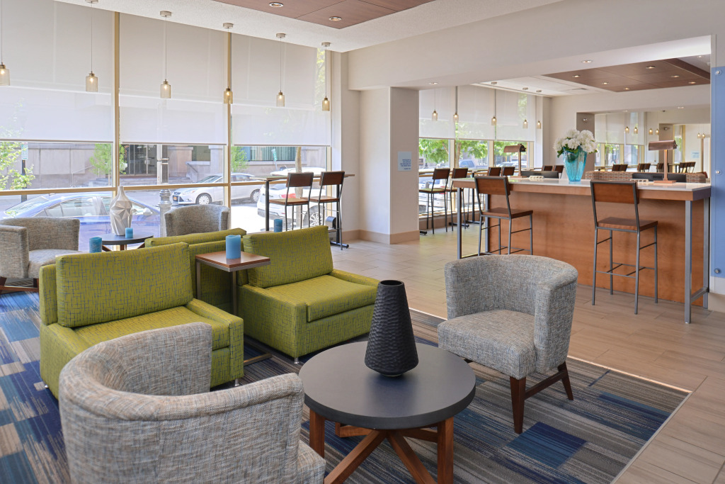 Holiday Inn Express & Suites Buffalo Downtown, NY