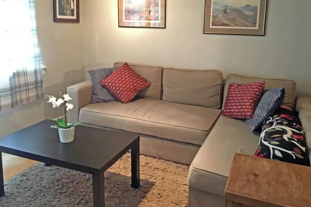 Bright, Spacious 2 Bedroom Apartment in Stockbridge