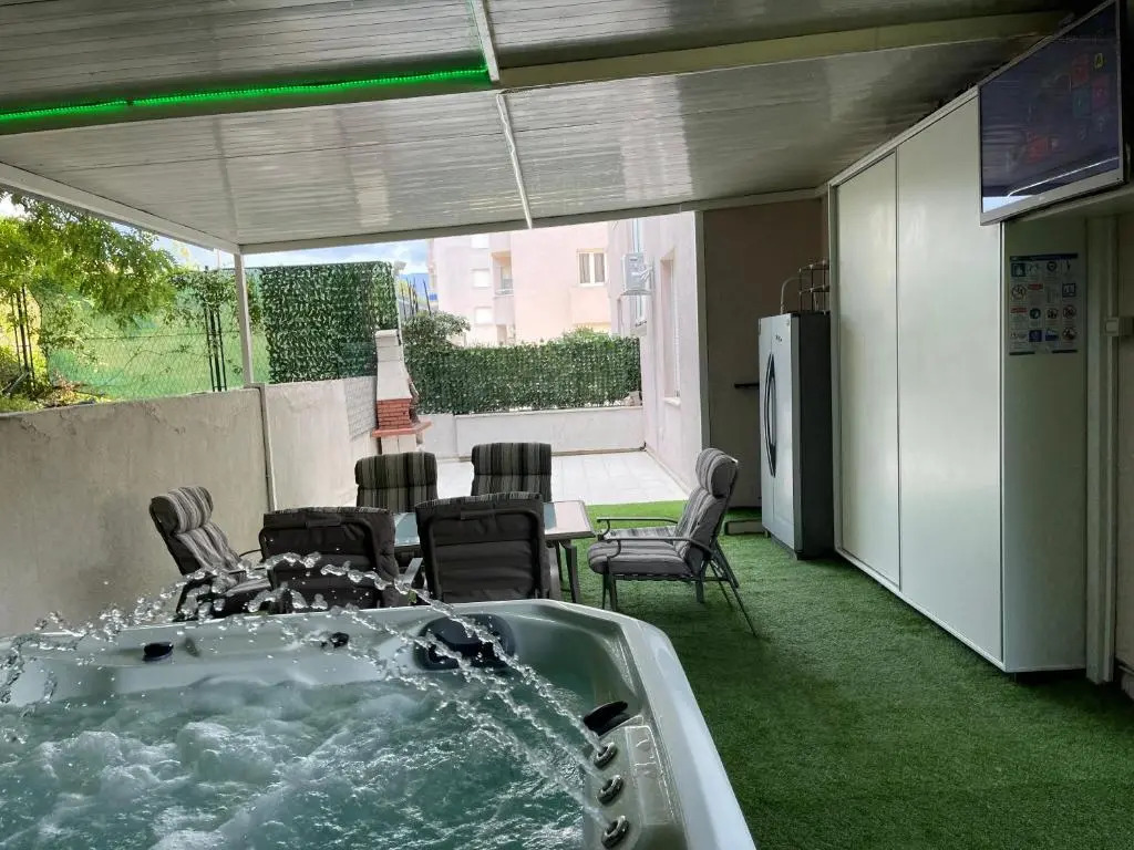 Apartment Relax whit big terrace 170m2 Near the Beach