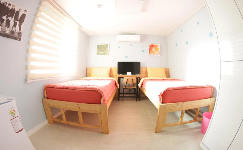 Guesthouse K - Hostel