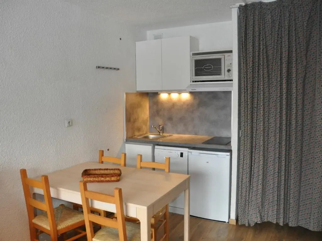 Appartement Les Deux Alpes, 1 pièce, 4 personnes - FR-1-348-211