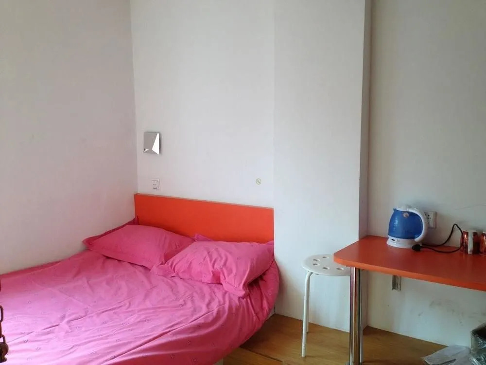 Ruizhihua Apartment