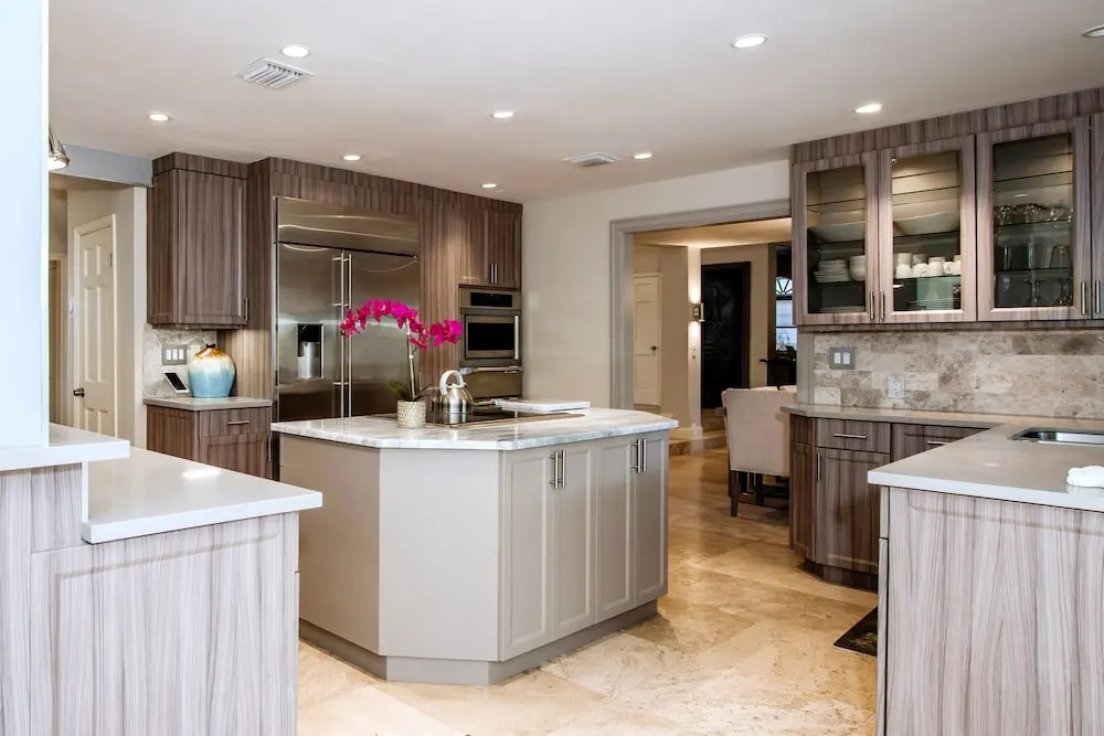 The House of 425 Coral Way 5 Bedrooms 4.5 Bathrooms Home