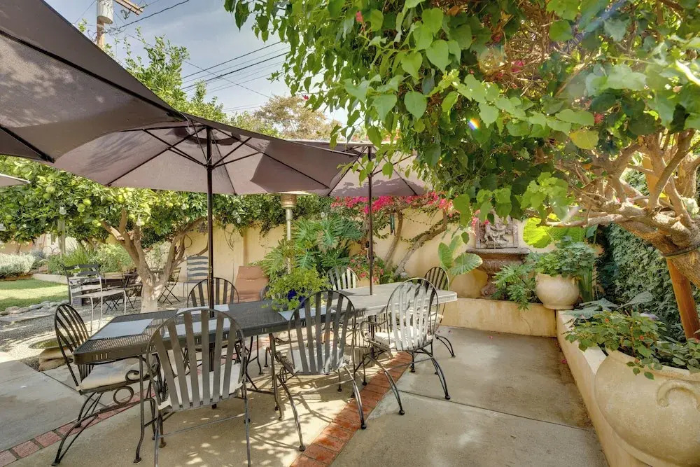 Upscale Whittier Hills Gem: 17 Mi to Disneyland!
