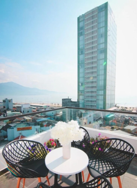 Crystal Le Apartment Danang