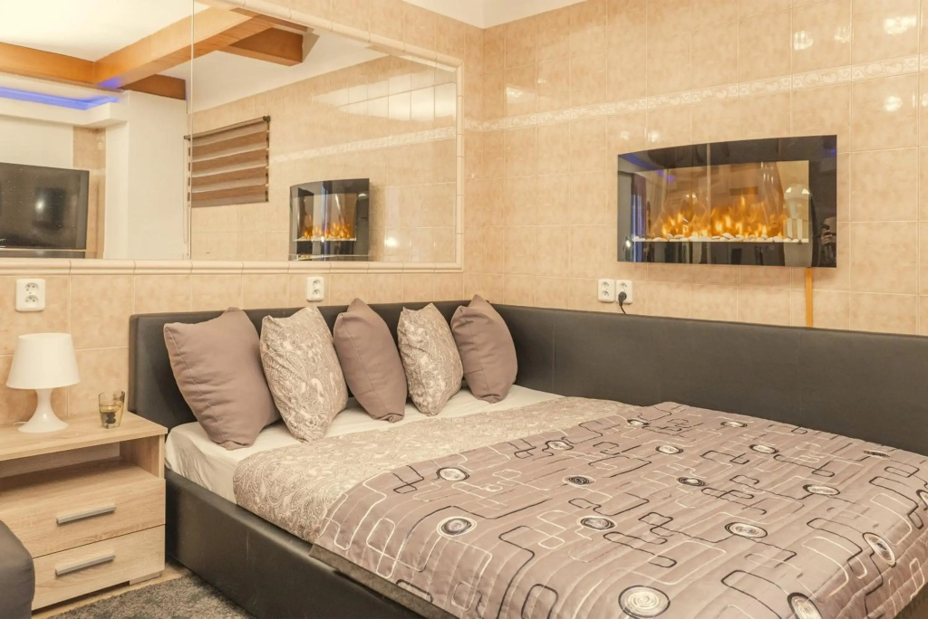 Wellness studio! Finnish sauna, Whirlpool, Gym & more!