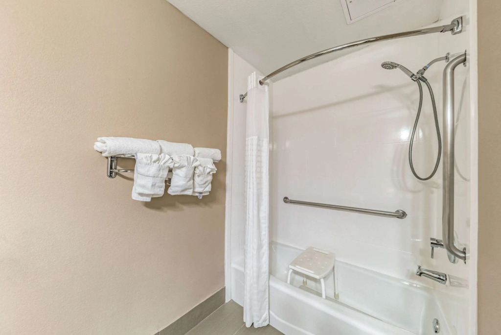 Quality Inn West Plano