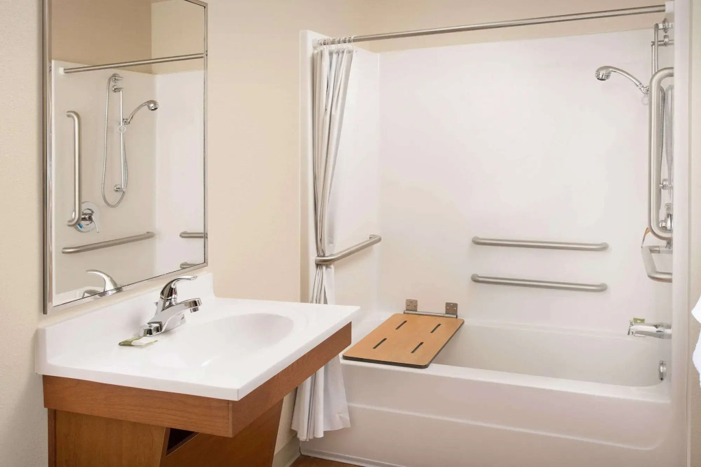 WoodSpring Suites Cincinnati Fairfield