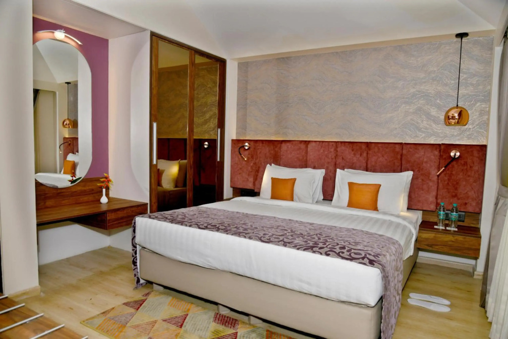 Confident Amoon - The Glamour Spa and Resort