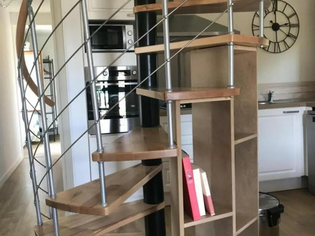 Gîte confortable avec piscine et animaux admis à Saint-André-dApchon - FR-1-496-143