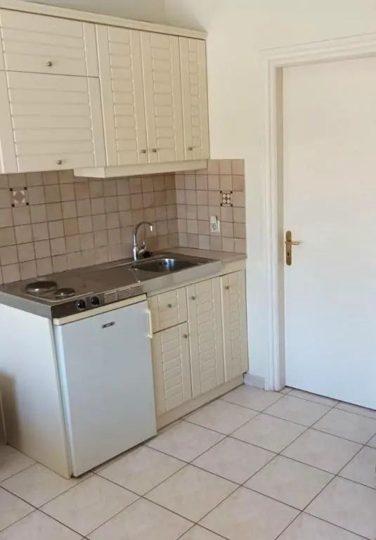 Konstantinos Hotel & Apartments I
