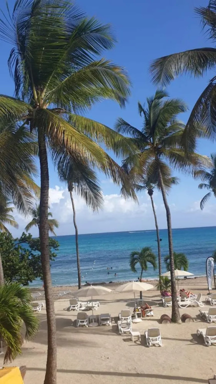 Studio in Le Gosier, with Pool Access, Furnished Balcony And Wifi - 10 M From the Beach