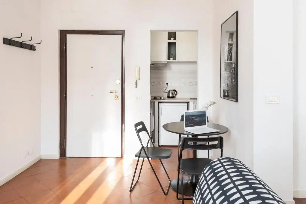 White Flat Termini