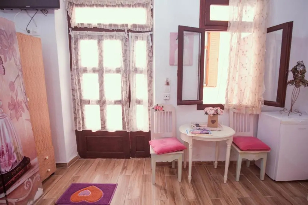 Studio Lefaki