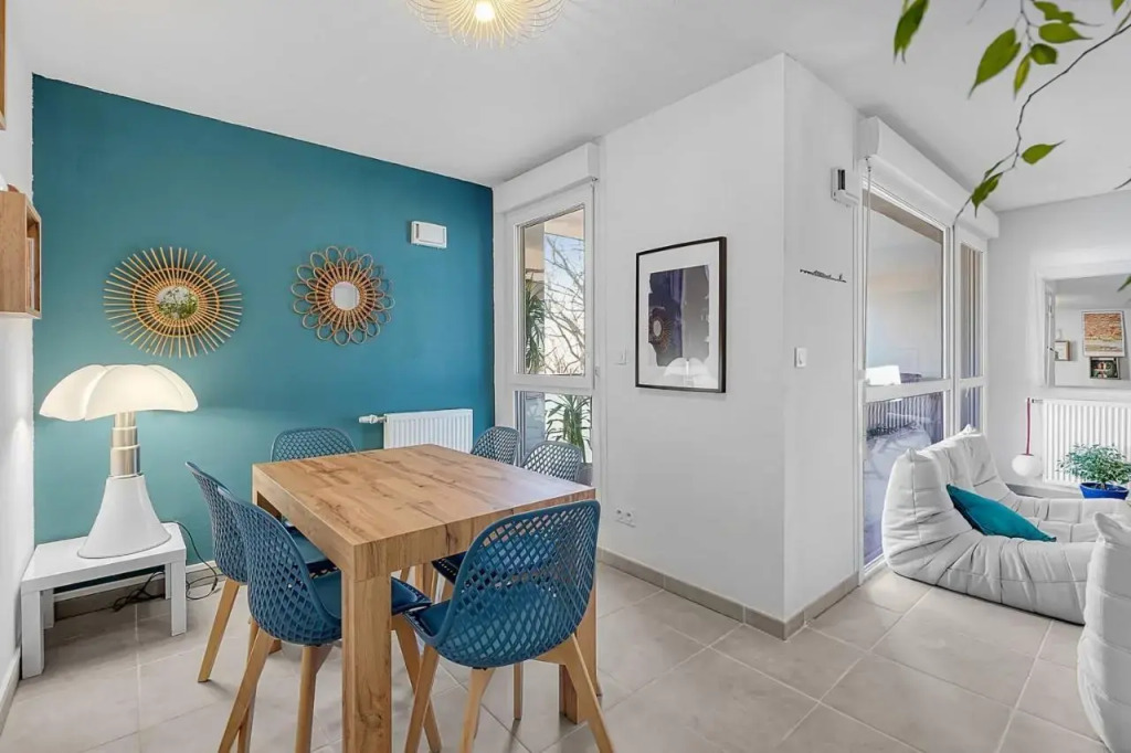 Beautiful And Spacious Apt at 19 Min From Downtown