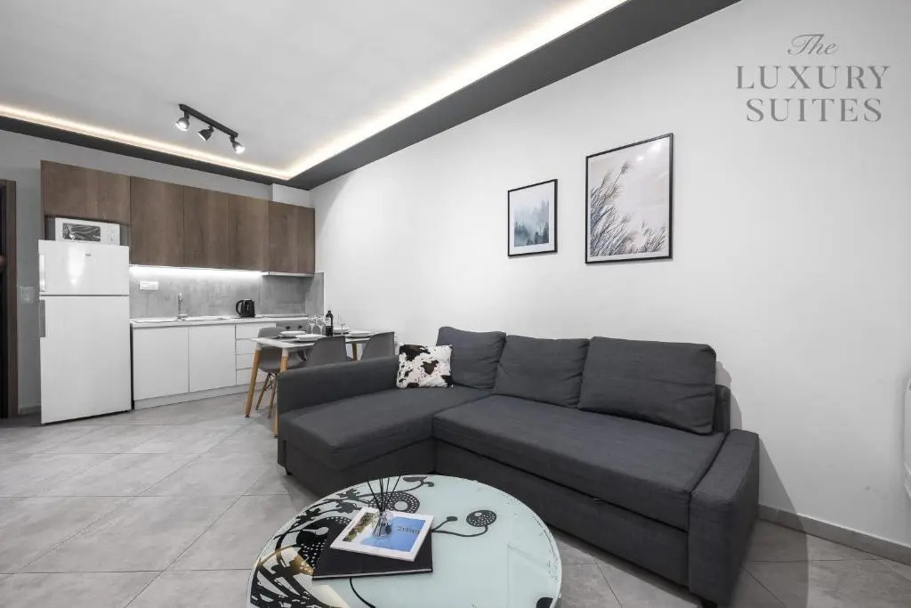 Adelle Apartments The Luxury Suites