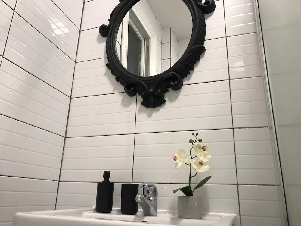 Newly Renovated High Spec 4 Bedroom House