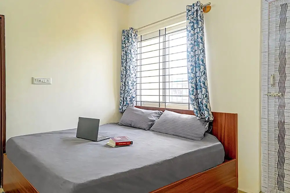 Wandr Carina - Sarjapur, Vaishnavi Tech park, Columbia Asia Hospital