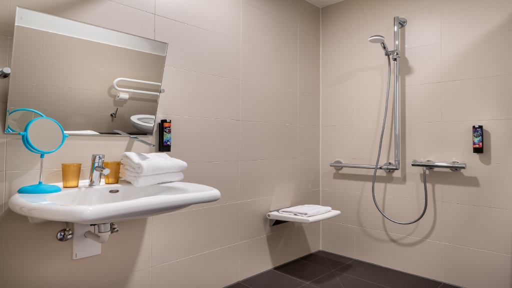 Holiday Inn - the niu, Ridge Halle Central Station by IHG