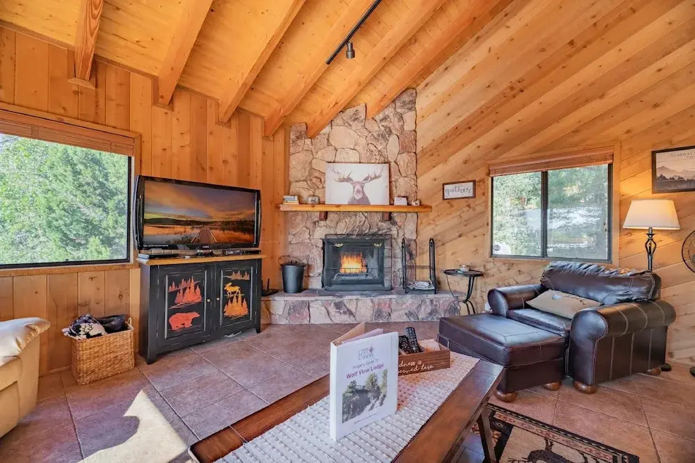 Wolf View Lodge
