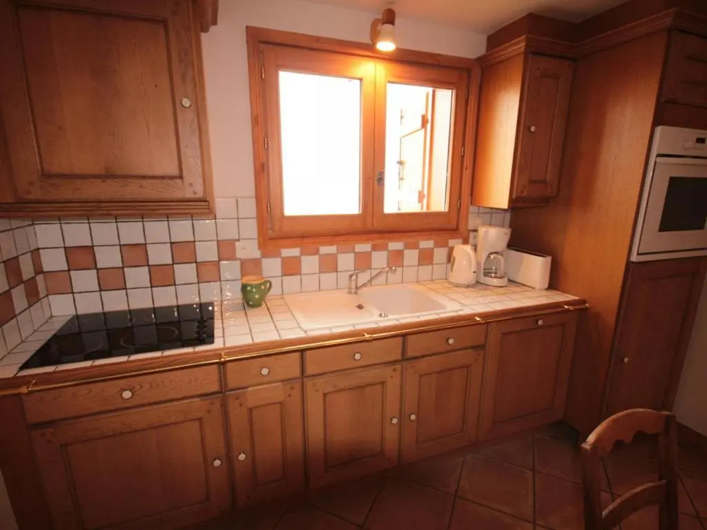 Magnifique T4 Mezzanine avec Parking et Animaux Acceptés - FR-1-293-64