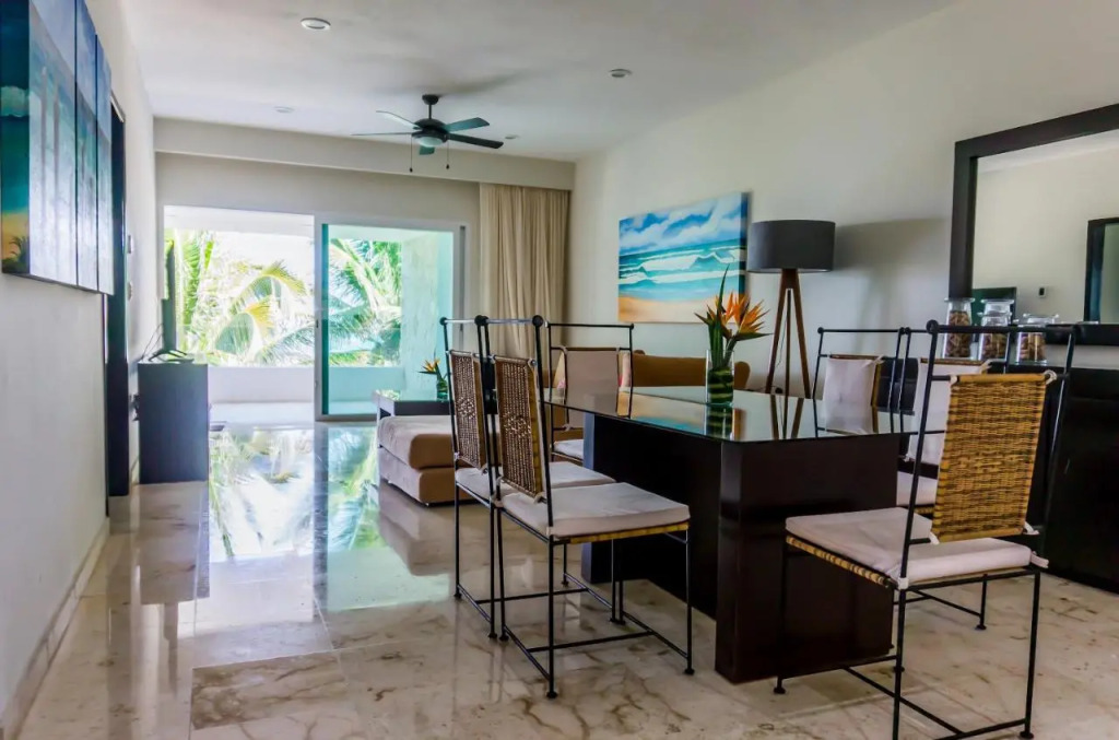 Casa Coral - Luxury Condos