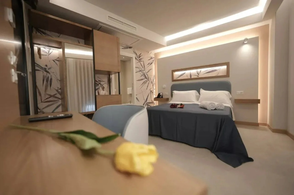 ELISEO PALACE TROPEA