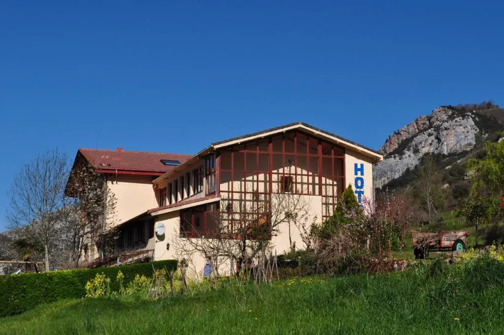 Hotel Torrecerredo