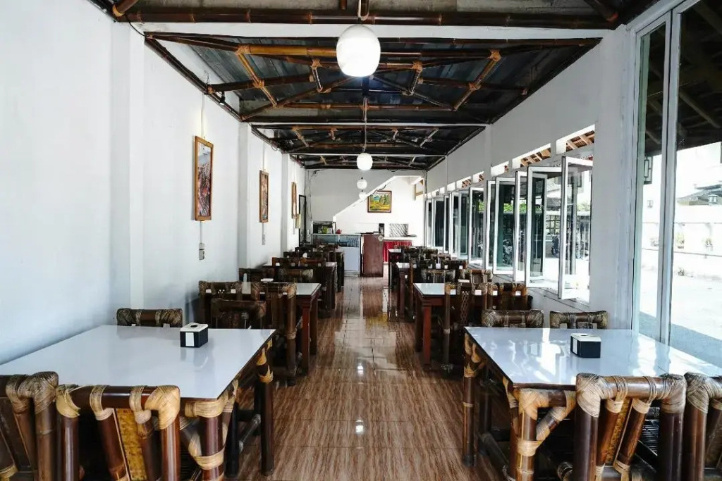 Saung Balibu Hotel