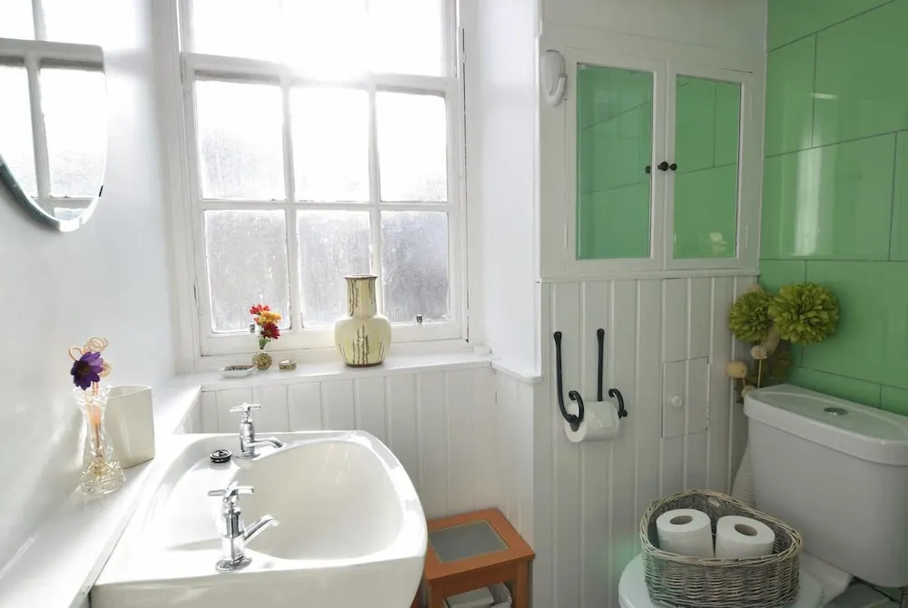JOIVY Bright New Town 2 bed Apt - 5 Mins to Princes St