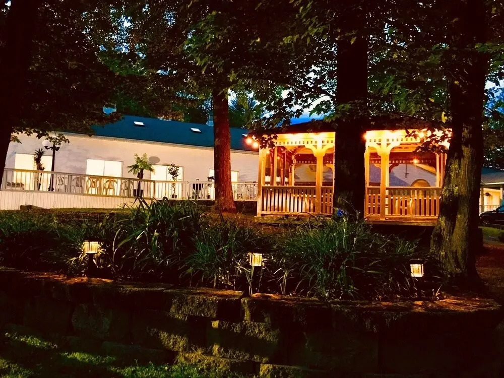 Exit 5 Resort & Condominium