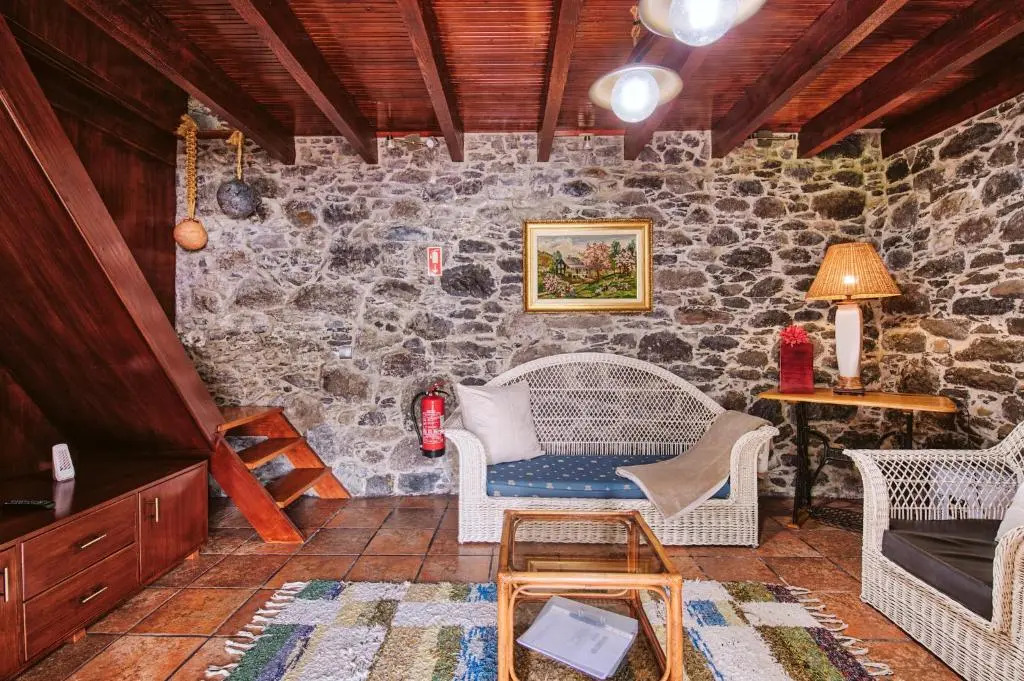 Seixal Sunny Villa A & B by Amazing Madeira