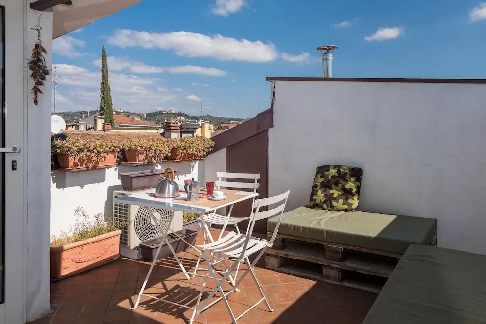 Flats4Rent Chiara