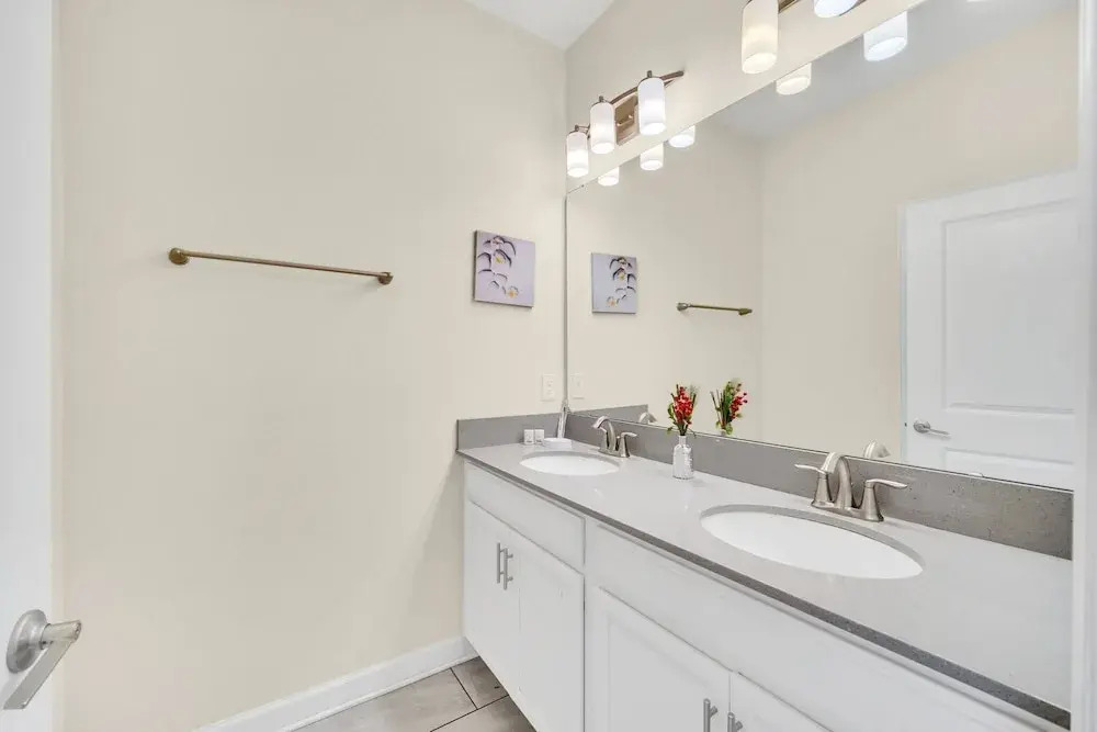 780pb Luxury 5Bd Home