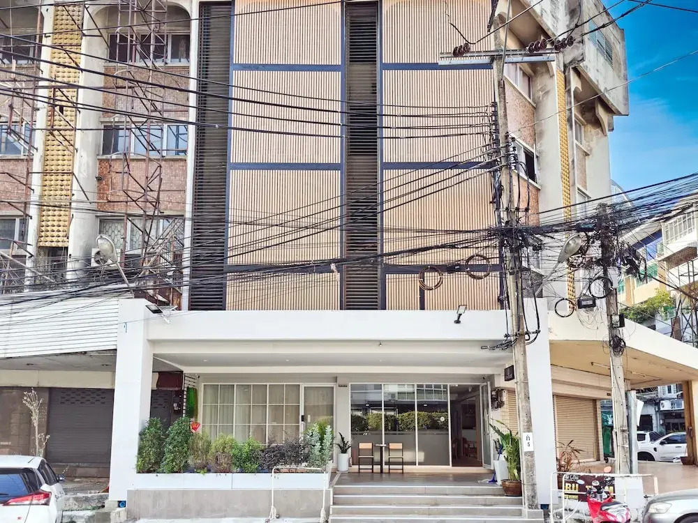 AB House
