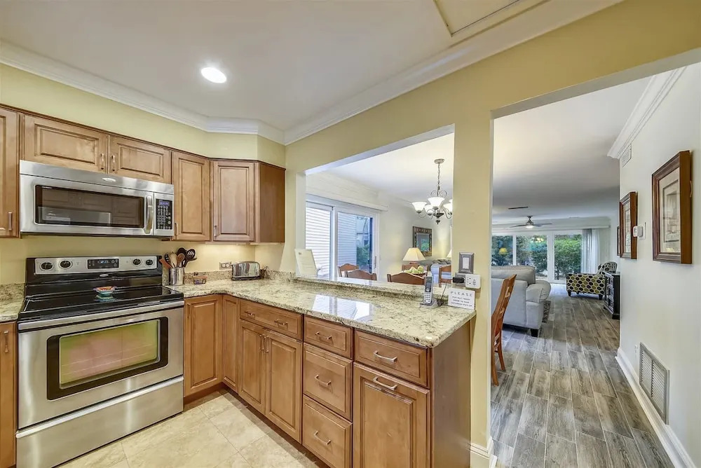 Ocean Cove 835