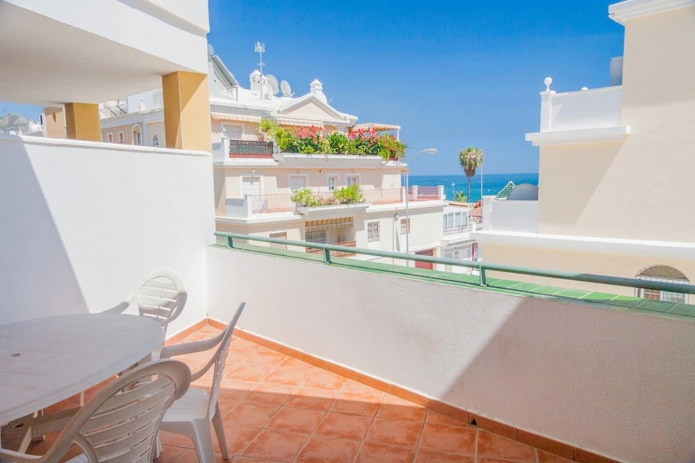 Apartamentos Rubarsal Canovas Nerja