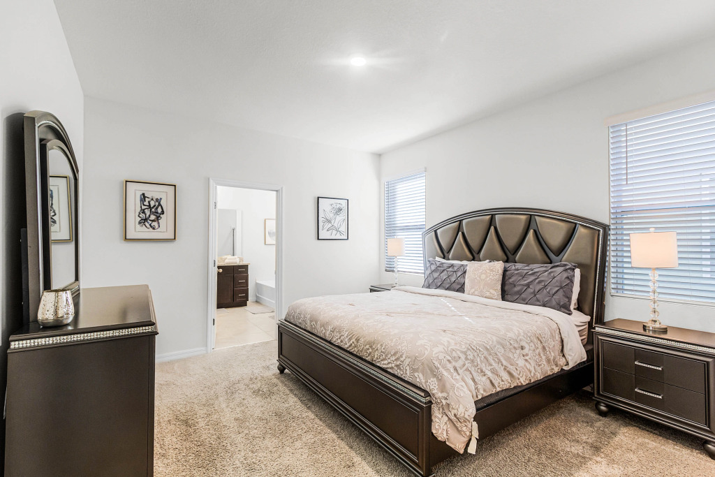 4341ACORN, Davenport , US