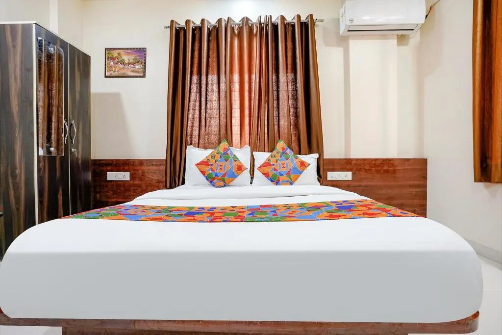 Fabhotel Himalay Guest House